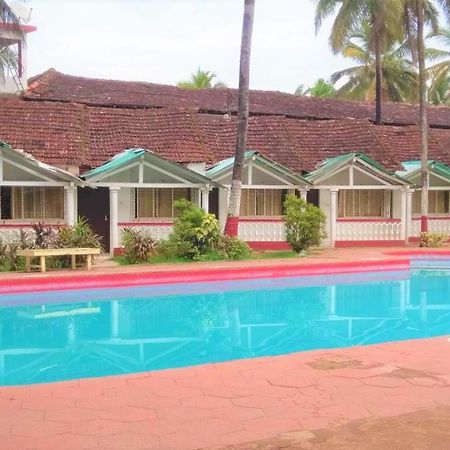 Colmar Beach Resort Majorda Exterior foto