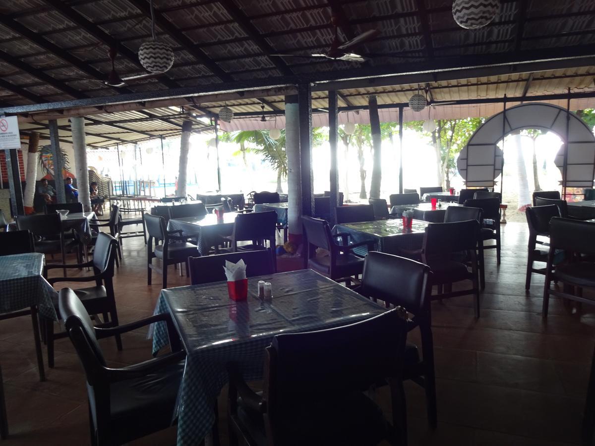 Colmar Beach Resort Majorda Exterior foto